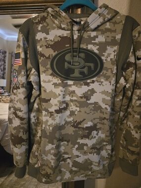 Nike NFL 2021 Camo Salute to Service Pullover Hoodie with 49ers Logo NFL